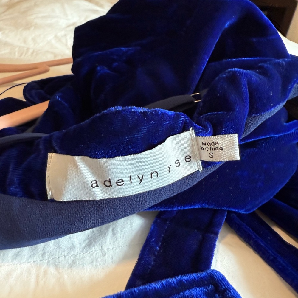 Adelyn Rae Royal Blue Velvet Dress - Picture 3 of 3